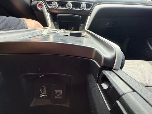 Used 2020 Honda Accord Touring image 21