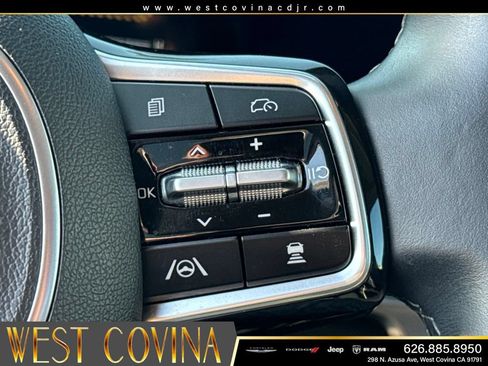 Used 2024 Kia Sorento S FWD image 26