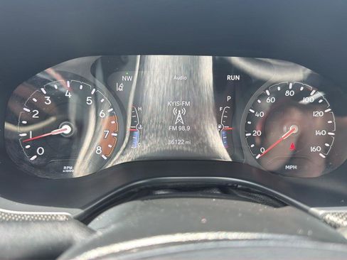 Used 2025 Jeep Compass Trailhawk AWD/4WD image 24