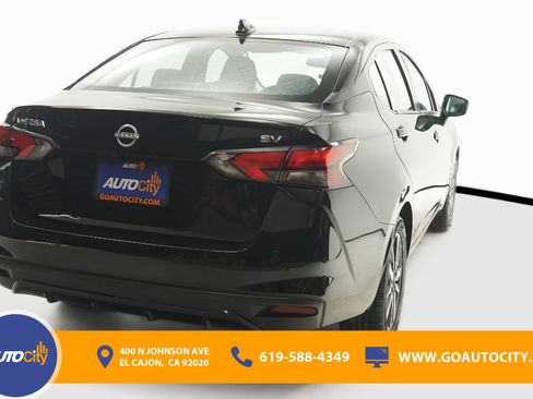 Used 2023 Nissan Versa SV image 10