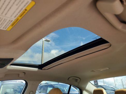 New 2025 Nissan Sentra SV w/ SV Premium Package image 19