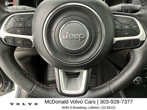 Used 2018 Jeep Renegade Trailhawk AWD/4WD image 14