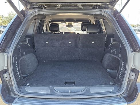 Used 2018 Jeep Grand Cherokee Limited image 13