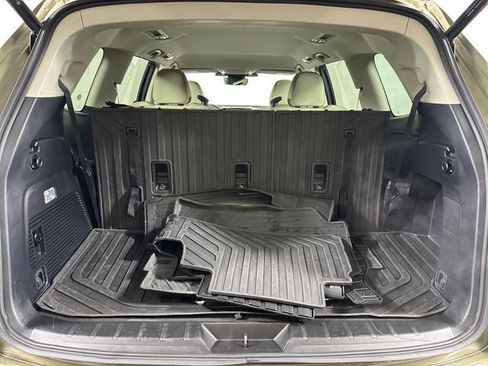 Used 2023 Subaru Ascent Premium w/ Convenience Package AWD/4WD image 26