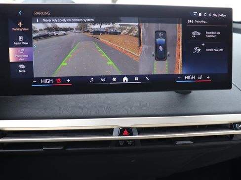 Certified 2026 BMW iX xDrive45 image 32