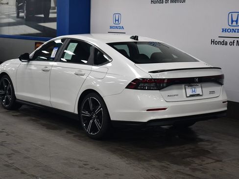 Used 2024 Honda Accord Sport image 6