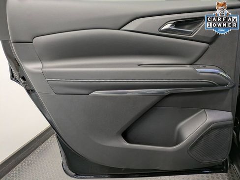 Used 2025 Chevrolet Traverse LT w/ Driver Confidence Package AWD/4WD image 22