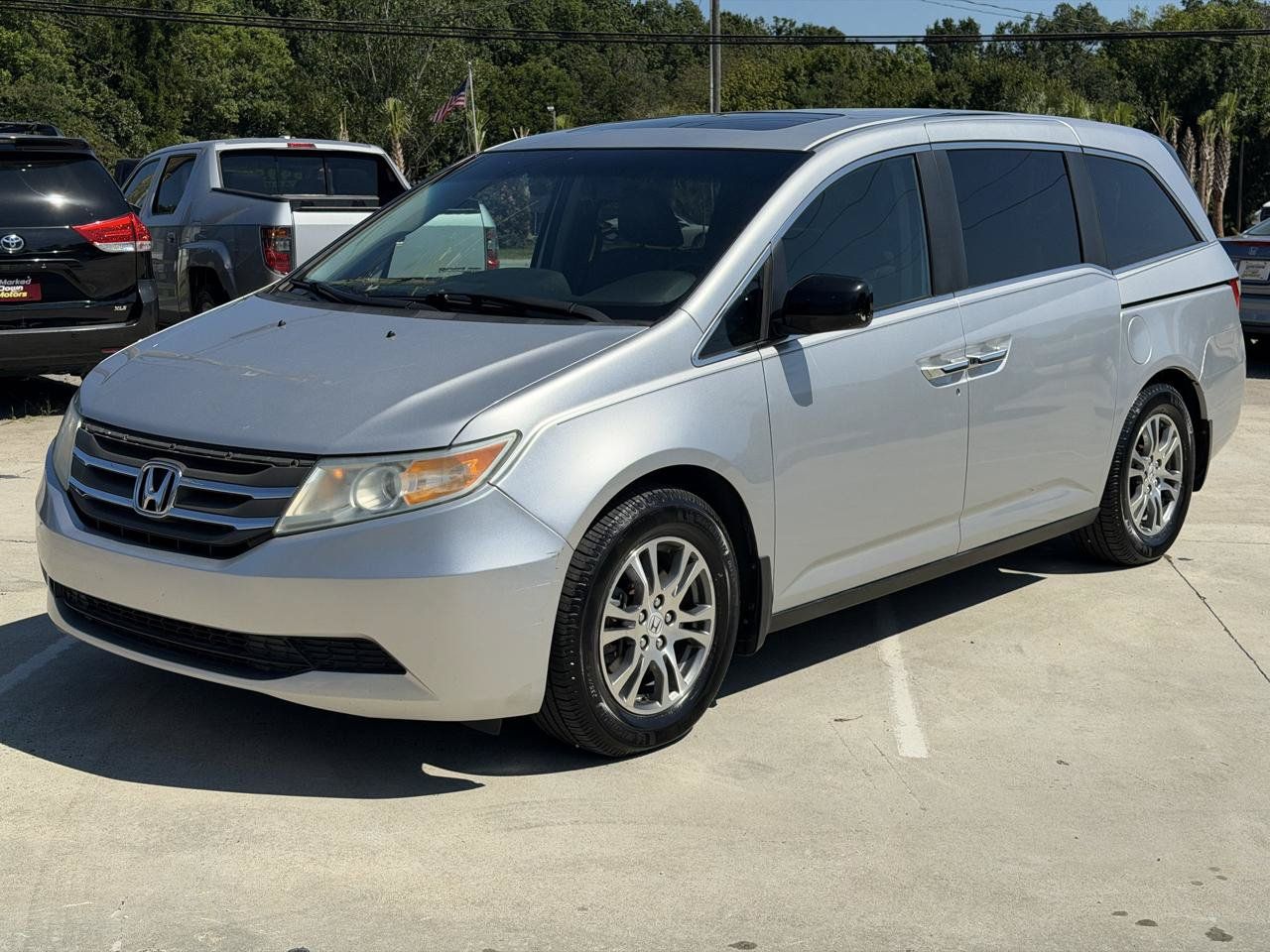 Used 2013 Honda Odyssey EX-L image 2