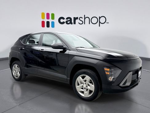 Used 2024 Hyundai Kona SE image 7