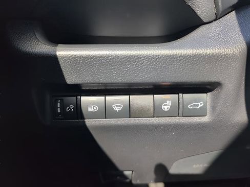 Used 2020 Toyota RAV4 XLE w/ Convenience Package image 13