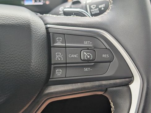 Used 2024 Jeep Grand Cherokee Limited 4xe AWD/4WD image 24