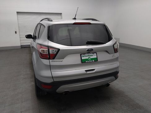 Used 2018 Ford Escape SE image 6