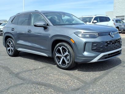 New 2026 Volkswagen Tiguan SE