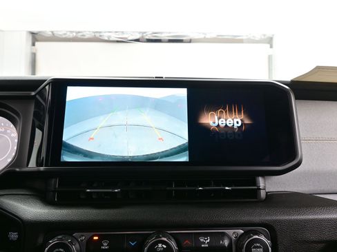 Used 2024 Jeep Wrangler Sport S image 16