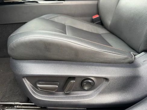 Used 2025 Toyota Camry XLE w/ Premium Plus Package image 14