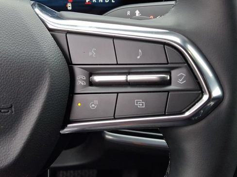Used 2026 Chevrolet Equinox LT FWD image 18