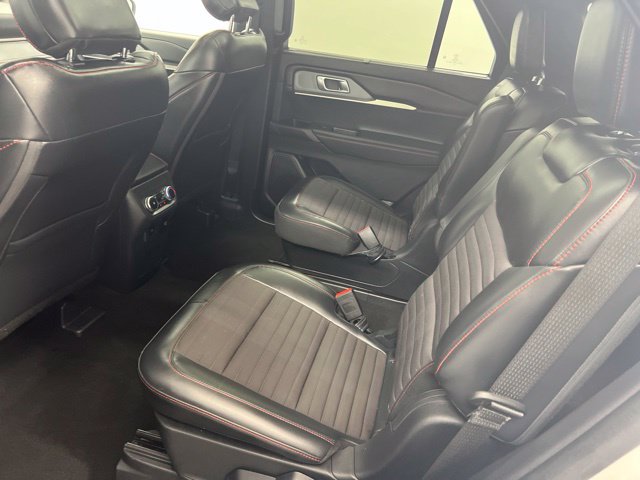 Used 2025 Ford Explorer ST-Line w/ Premium Package AWD/4WD image 11