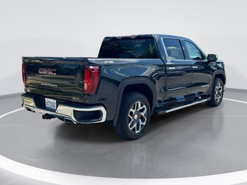 Used 2024 GMC Sierra 1500 SLT w/ SLT Premium Plus Package AWD/4WD image 9