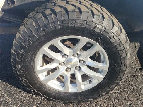 Used 2019 Chevrolet Silverado 1500 LT image 8