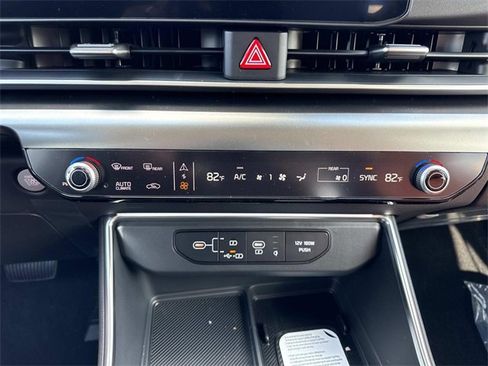 New 2026 Kia Carnival SX image 23