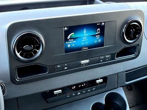 New 2024 Mercedes-Benz Sprinter 2500 image 5