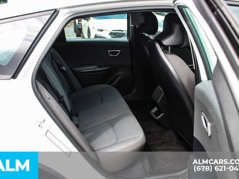 Used 2025 Kia K4 FWD image 21