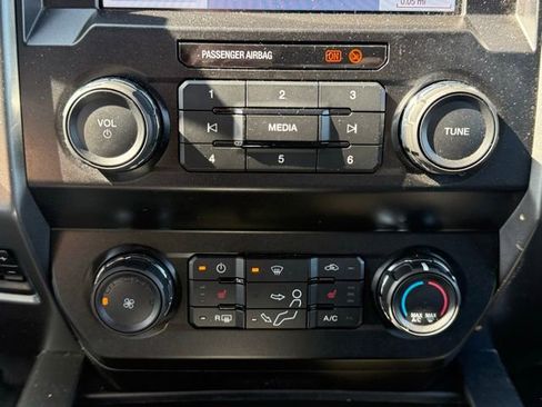 Used 2020 Ford F250 XLT w/ XLT Premium Package AWD/4WD image 26
