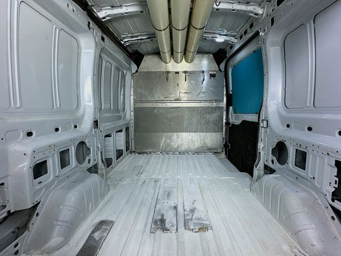 Used 2022 Ford Transit 150 Medium Roof image 26