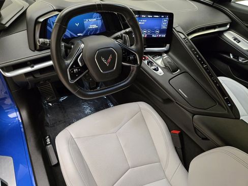 Used 2022 Chevrolet Corvette Stingray Coupe w/ 1LT image 18