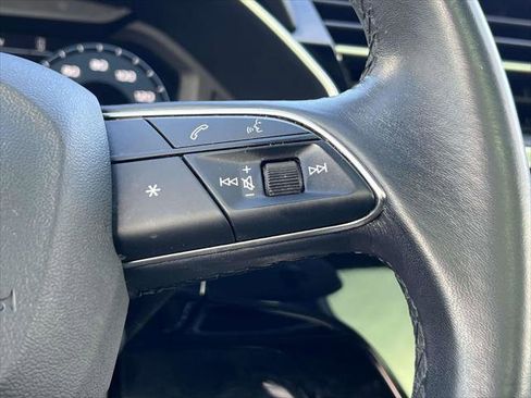 Used 2022 Audi Q3 2.0T Premium image 23