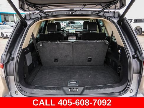 Used 2022 Lincoln Aviator Reserve w/ Equipment Group 201A AWD/4WD image 12