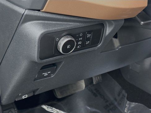 Used 2024 Ford Bronco Outer Banks AWD/4WD image 14
