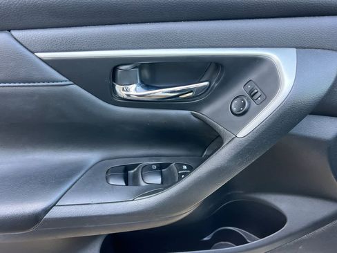 Used 2018 Nissan Altima 2.5 SR image 13