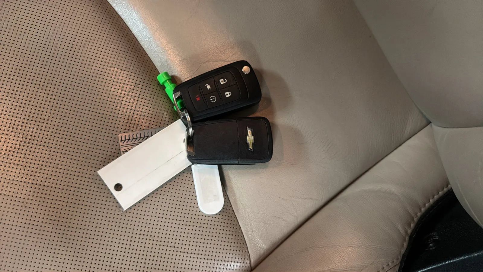 Used 2012 Chevrolet Volt Premium w/ Premium Trim Package FWD image 28