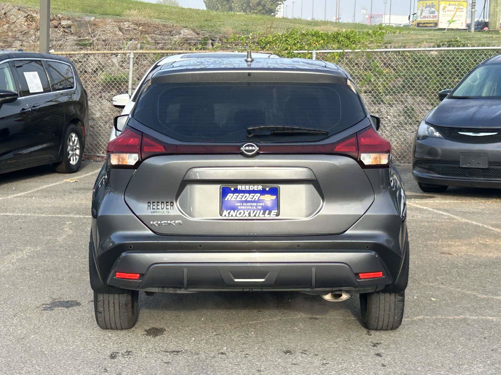 Used 2022 Nissan Kicks S FWD image 6