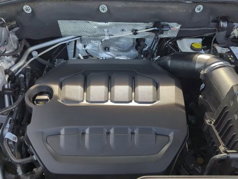 Certified 2024 Volkswagen Atlas Cross Sport SE image 21