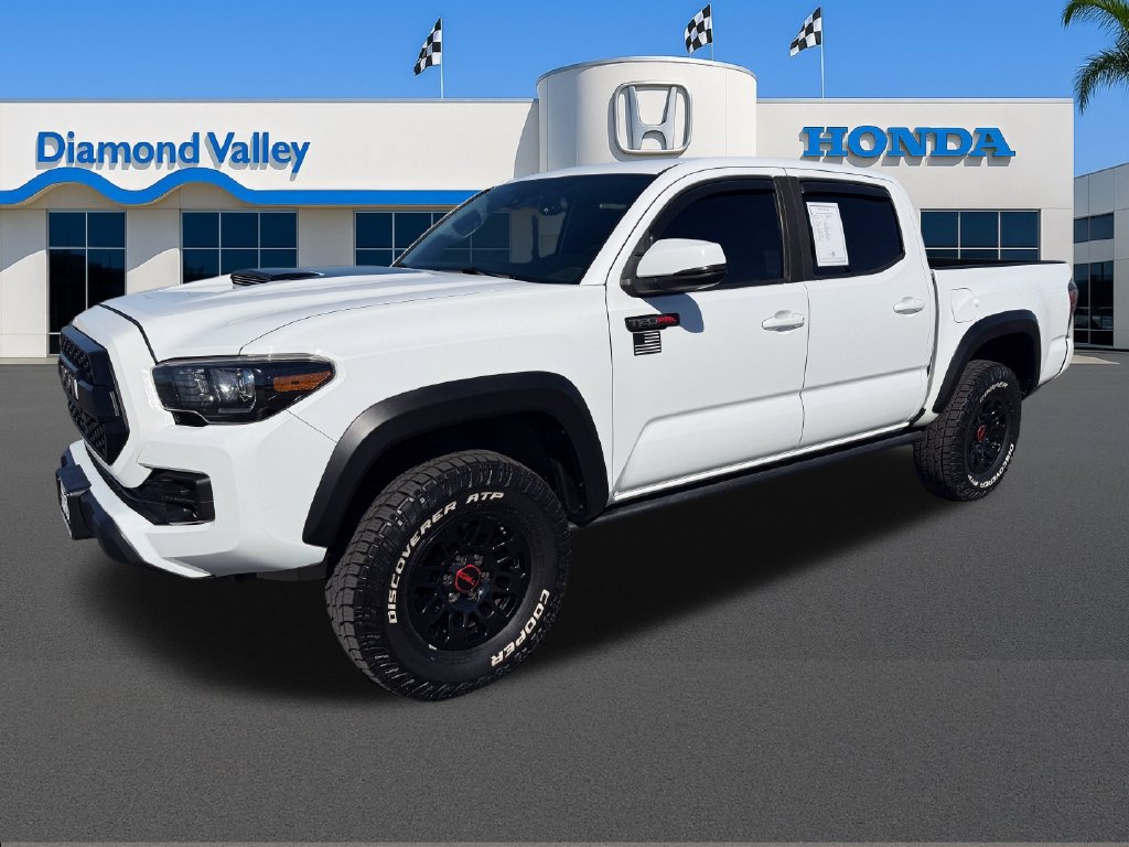 Used 2019 Toyota Tacoma TRD Pro AWD/4WD image 3