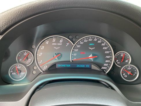 Used 2011 Chevrolet Corvette Grand Sport w/ Preferred Equipment Group RWD image 19