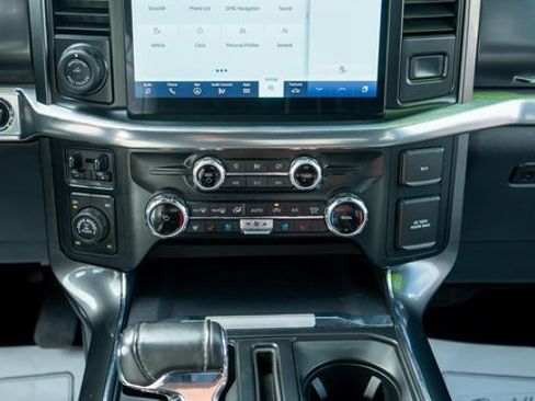 Used 2022 Ford F150 Lariat w/ Equipment Group 502A High image 15