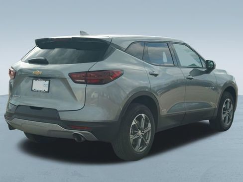 Used 2023 Chevrolet Blazer LT image 9
