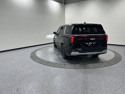 New 2026 Kia Carnival image 7