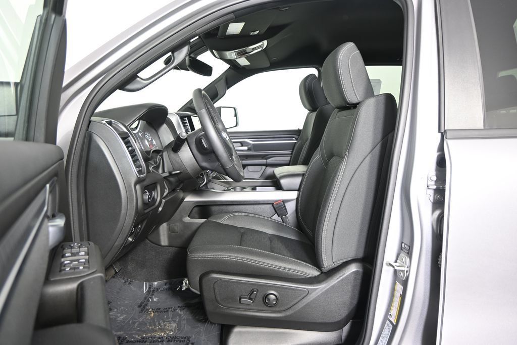 Used 2025 RAM 1500 Big Horn AWD/4WD image 20