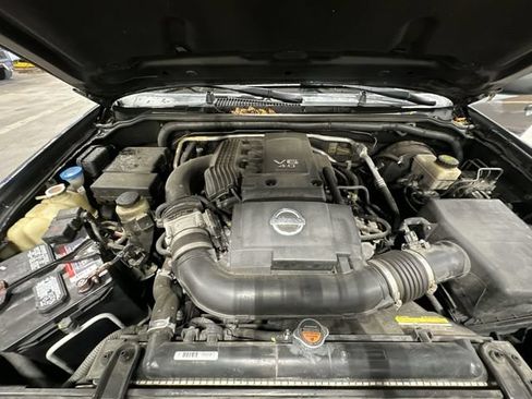 Used 2016 Nissan Frontier SV w/ SV Value Truck Package AWD/4WD image 22