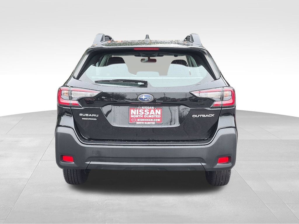 Used 2024 Subaru Outback AWD/4WD image 9