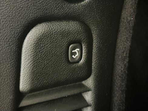 Used 2025 Dodge Durango GT image 33