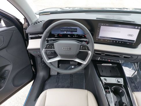 New 2026 Audi Q3 quattro 2.0T AWD/4WD image 16