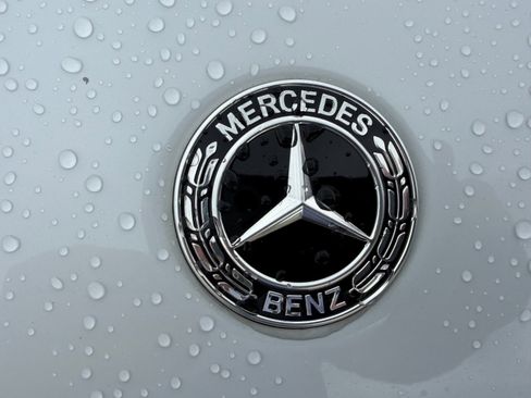 Used 2023 Mercedes-Benz GLB 250 4MATIC image 3