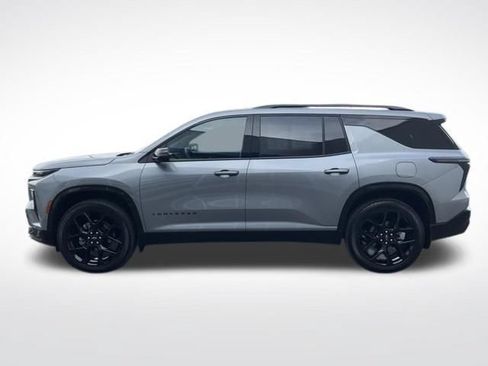 Used 2026 Chevrolet Traverse RS w/ LPO, Floor Liner Package AWD/4WD image 14