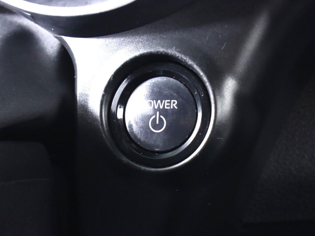 Used 2025 Toyota Sienna Platinum AWD/4WD image 23
