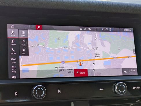 Used 2025 Porsche Macan Base image 32